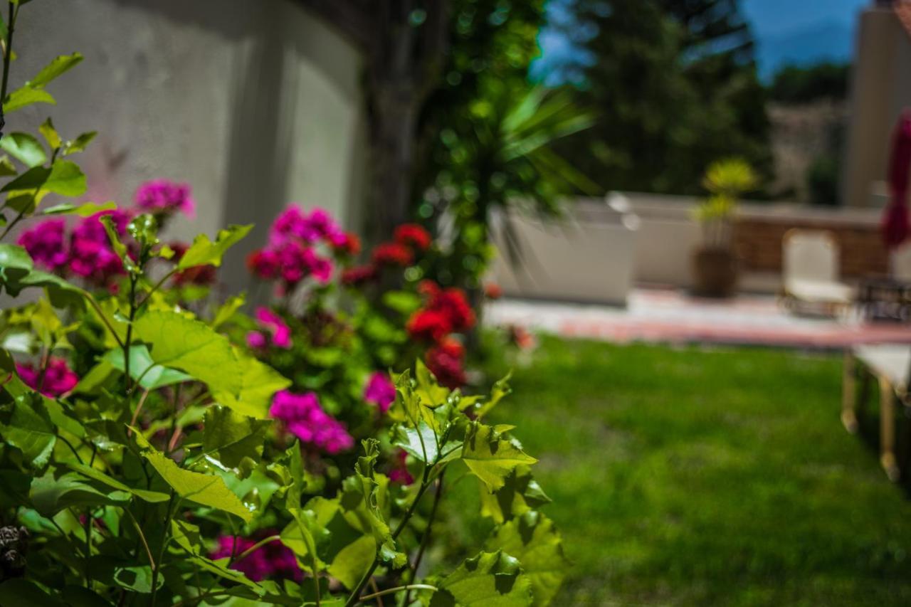 Niriides Luxury Villas Hersonissos  Exterior photo