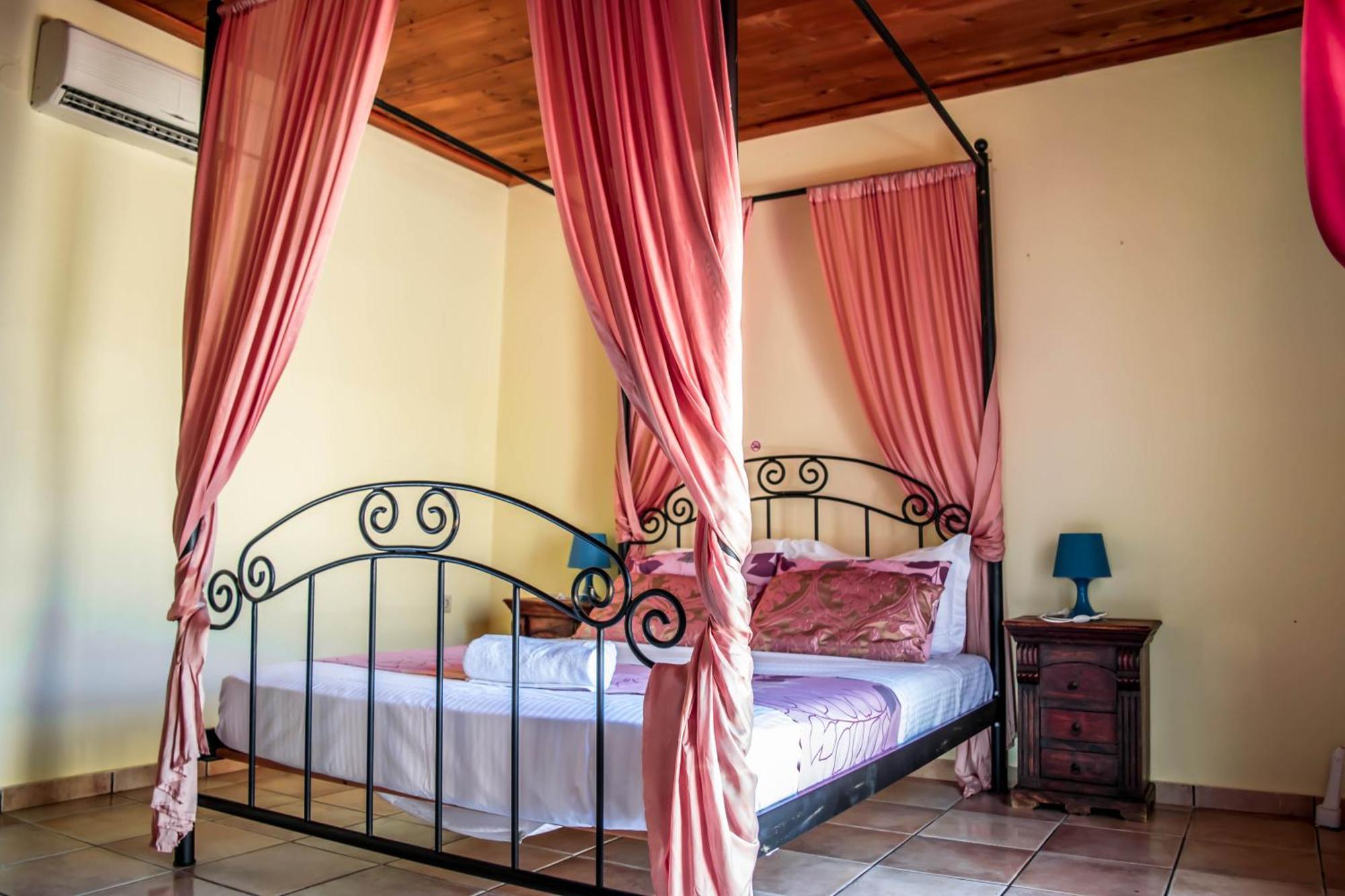 Niriides Luxury Villas Hersonissos  Exterior photo